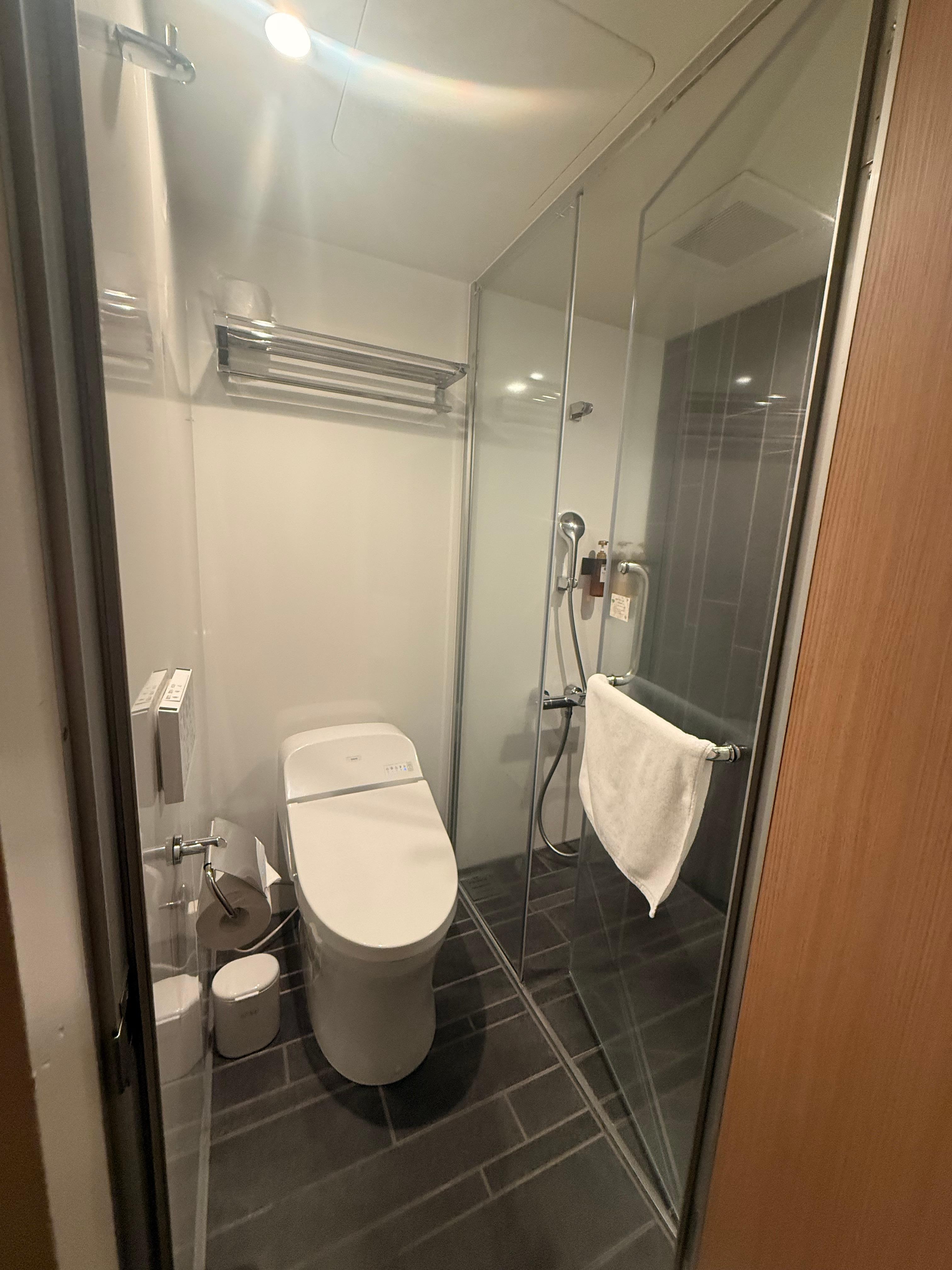 シャワーブース