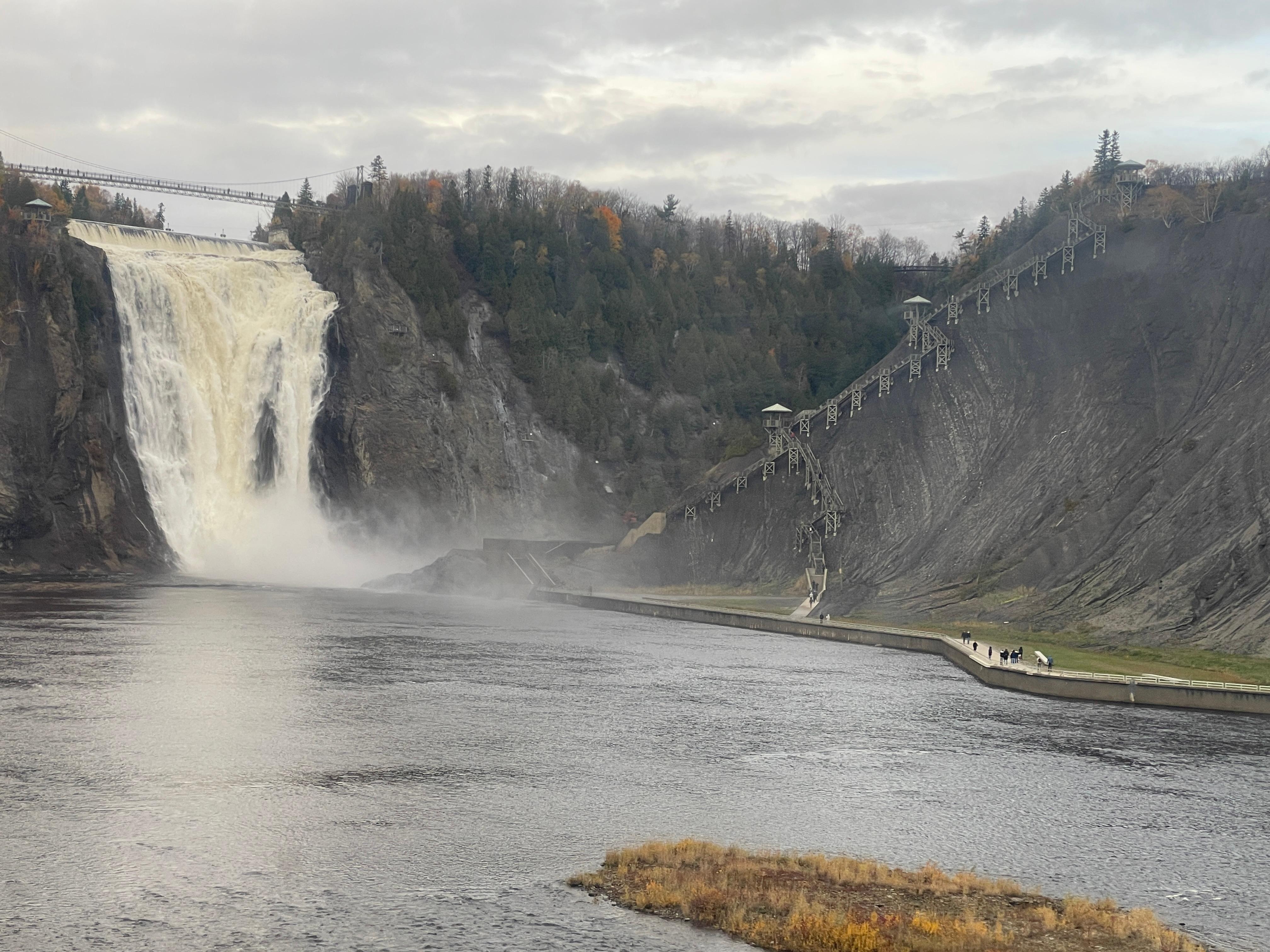 Parc Montmorency Falls