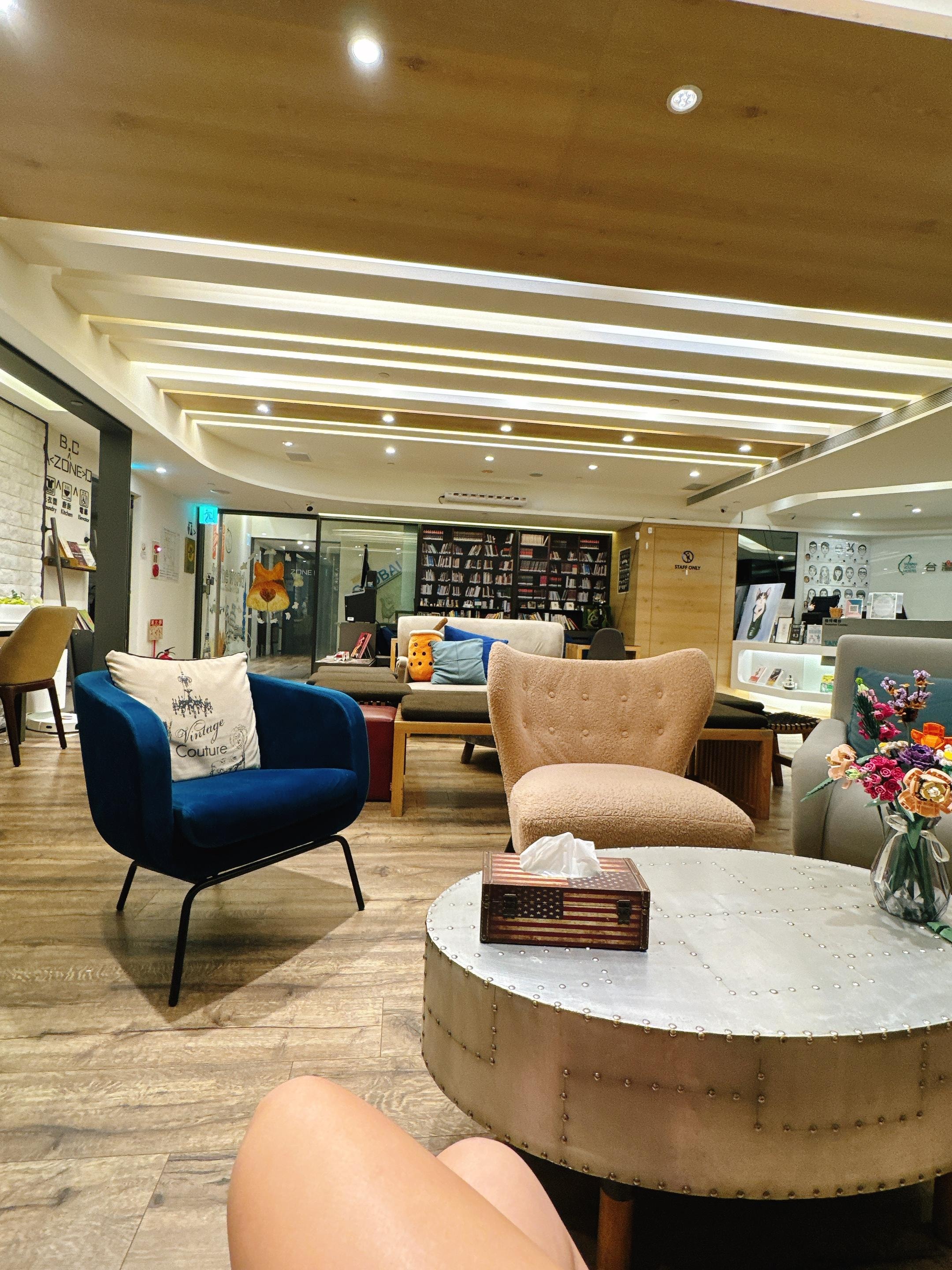 大廳環境很好，女生衛浴也很乾淨