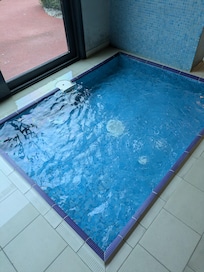 Hot tub for kids