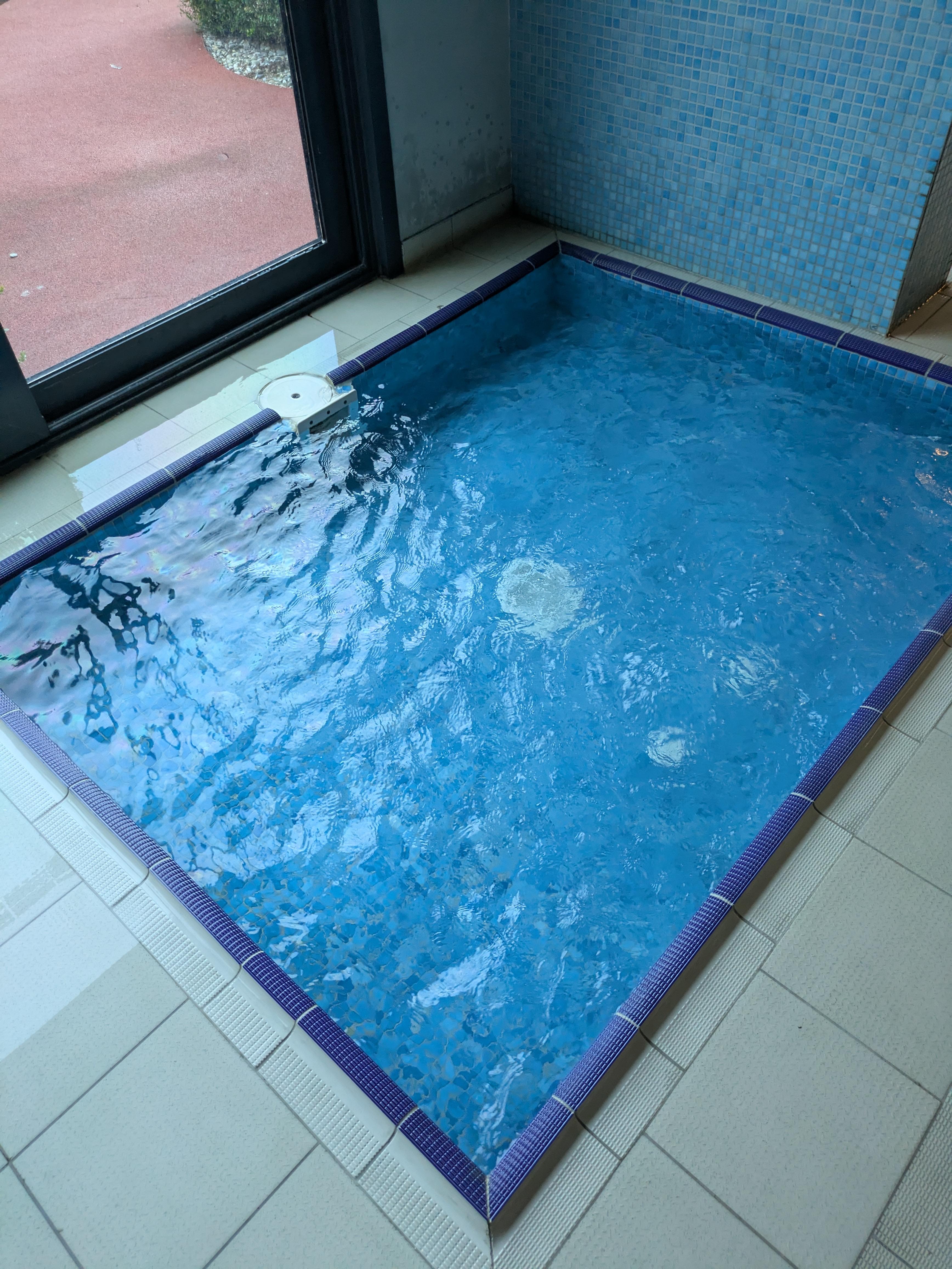 Hot tub for kids