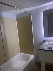 No shower curtain