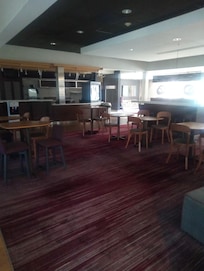 Closed dinning area. No lights