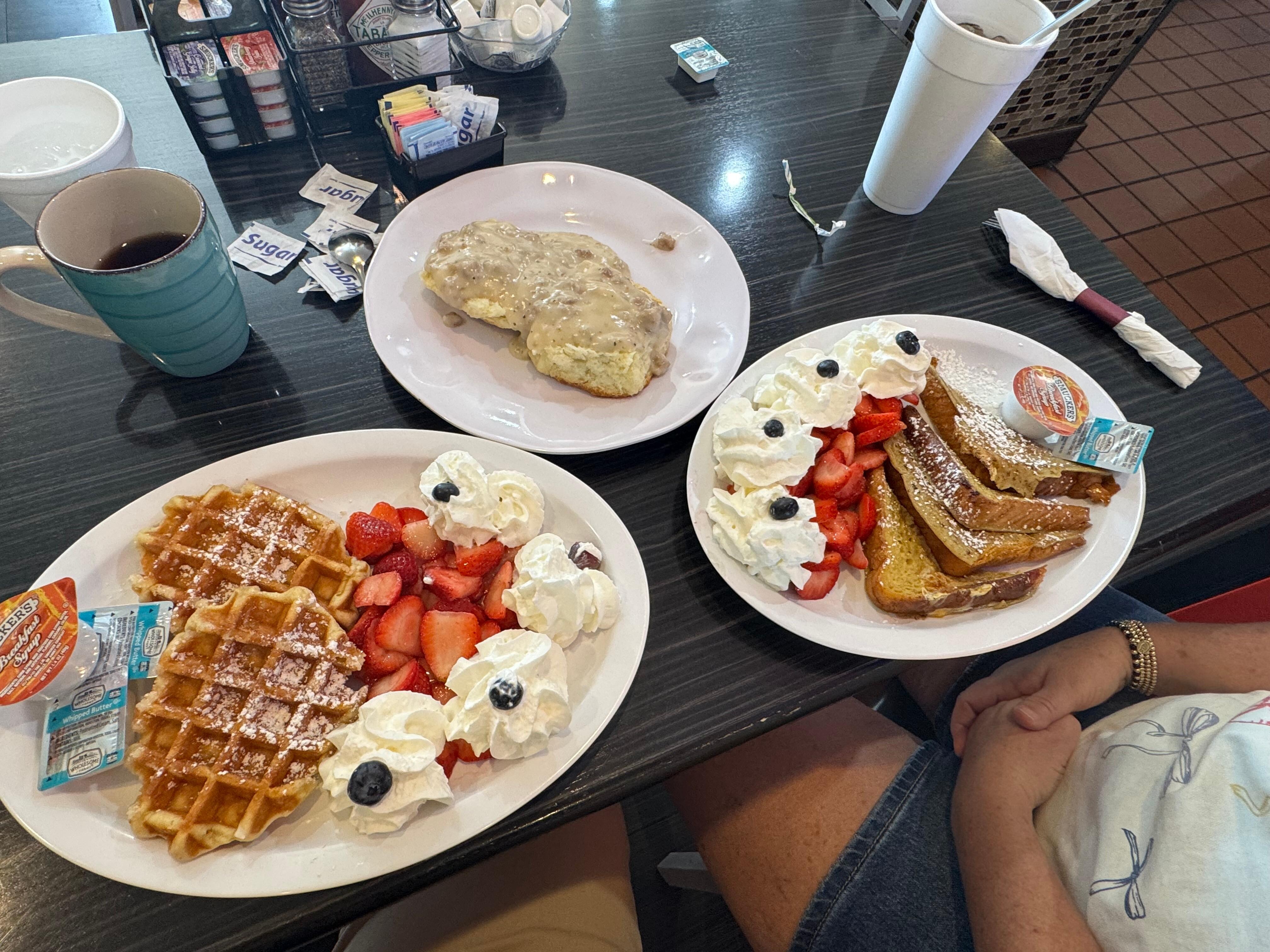 Breakfast at diner on bayfront