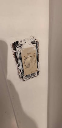 Random heat switch that is broken and exposed