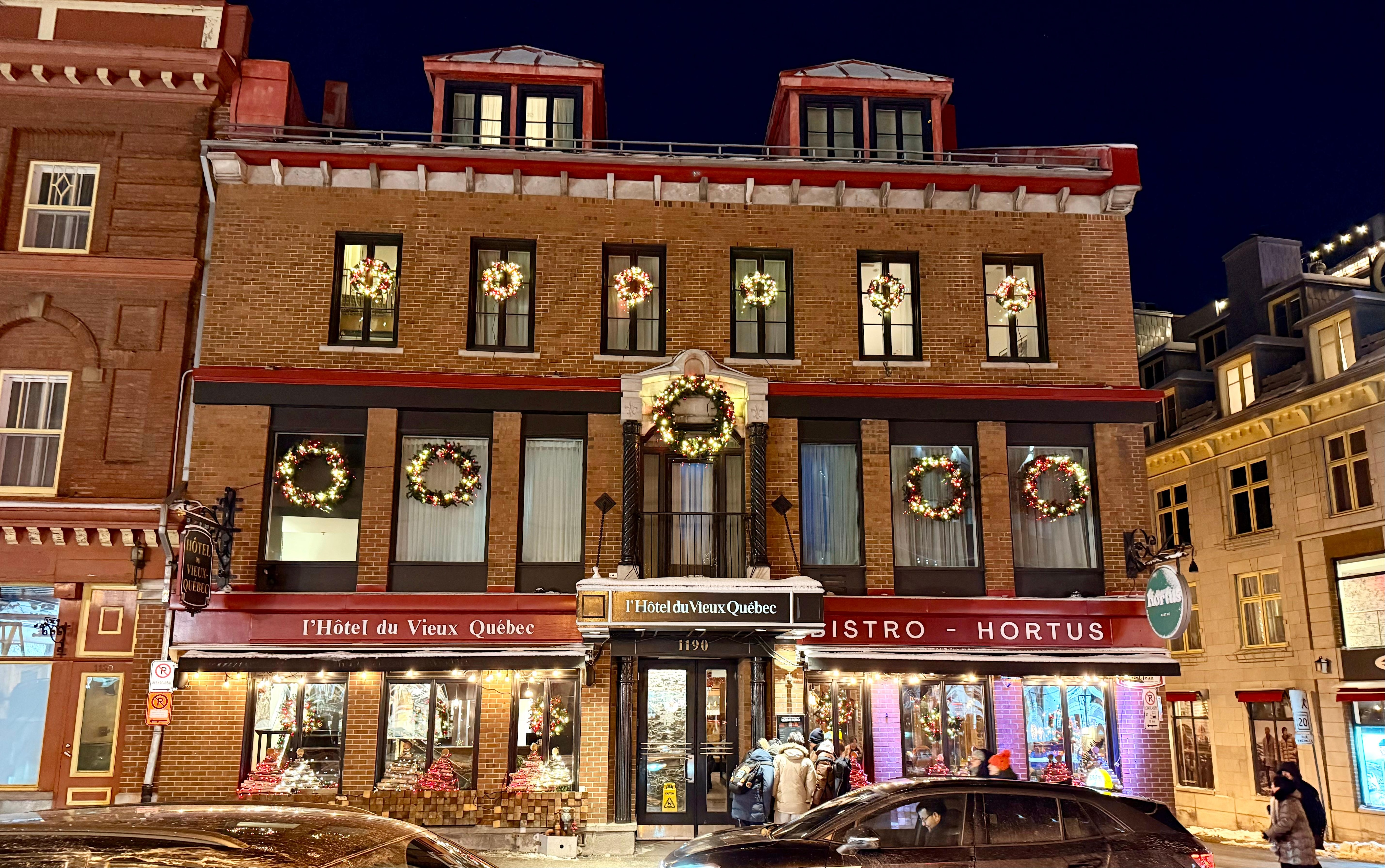 Front of Hotel. Just beautiful! 