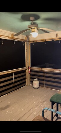 Fan was missing parts when we arrived