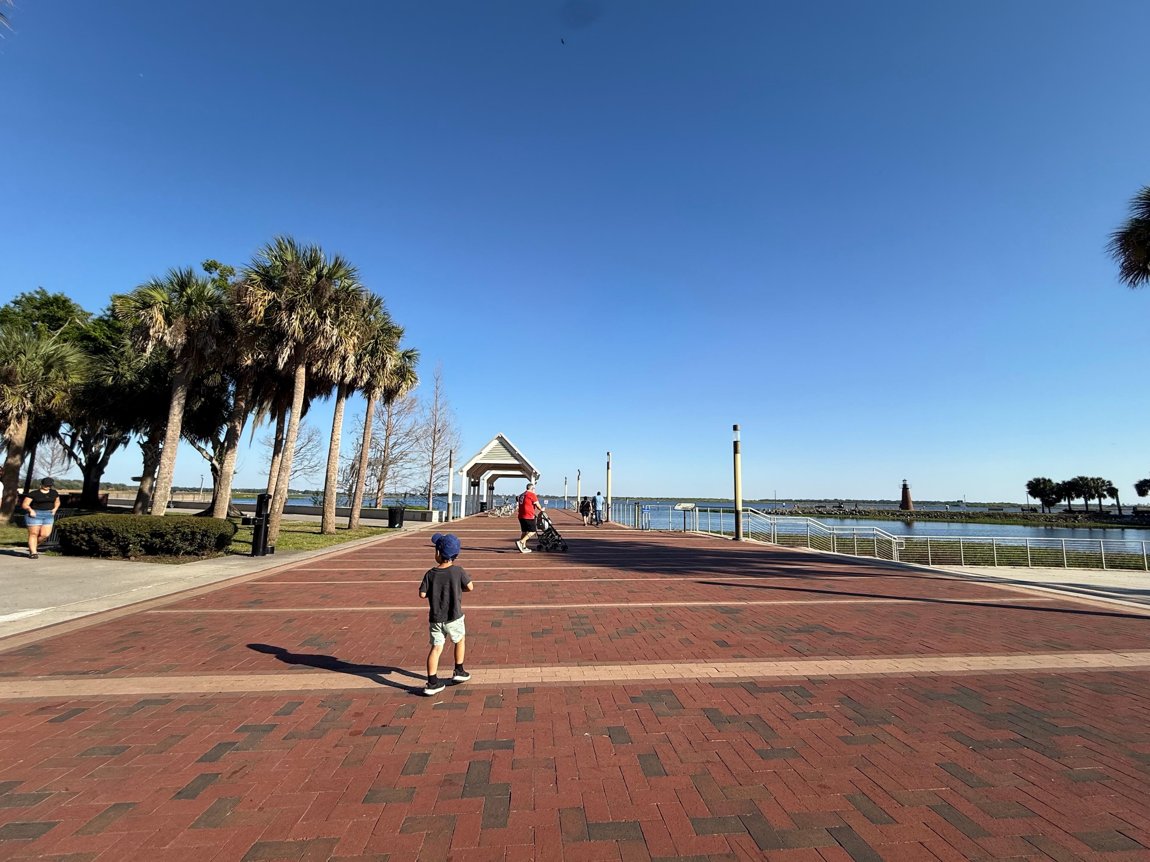 Kissimmee Lakefront park, south of the property 
