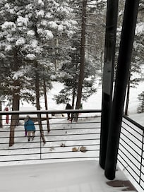 Ski in ski out is so close !