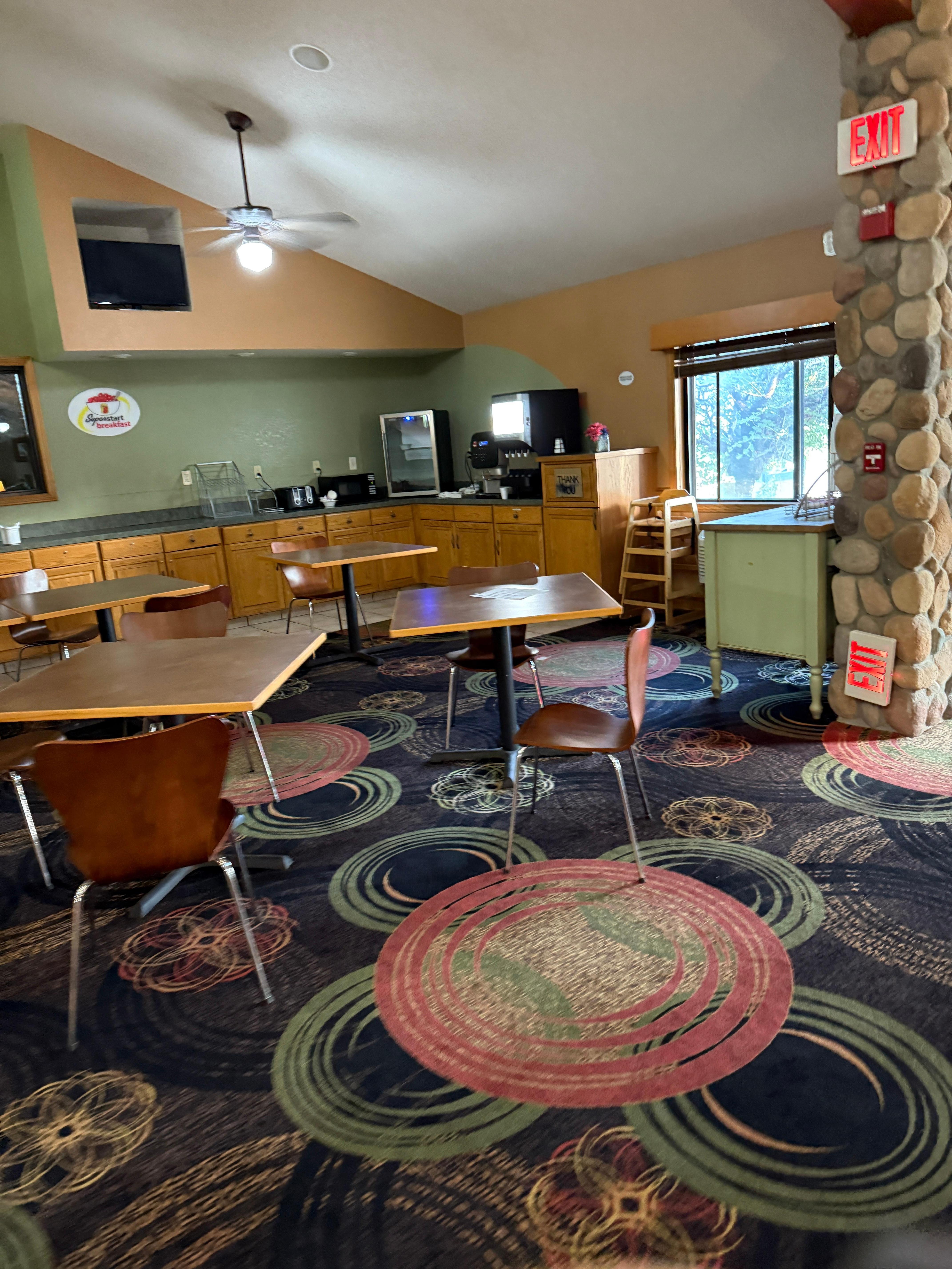 Though the image is bright the are was extremely dark  for a food area 