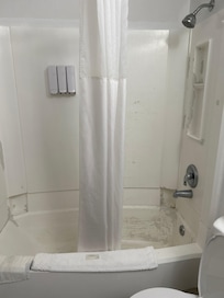 Tub/shower