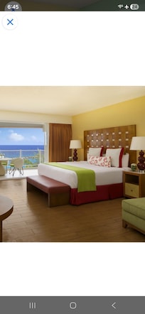 Actually king bed