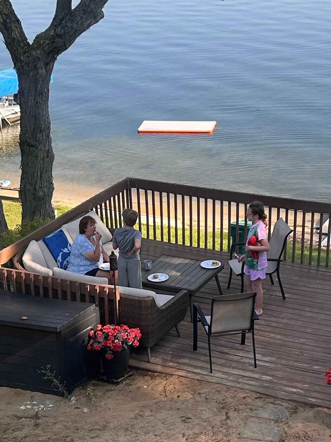 Breakfast with 2 grands