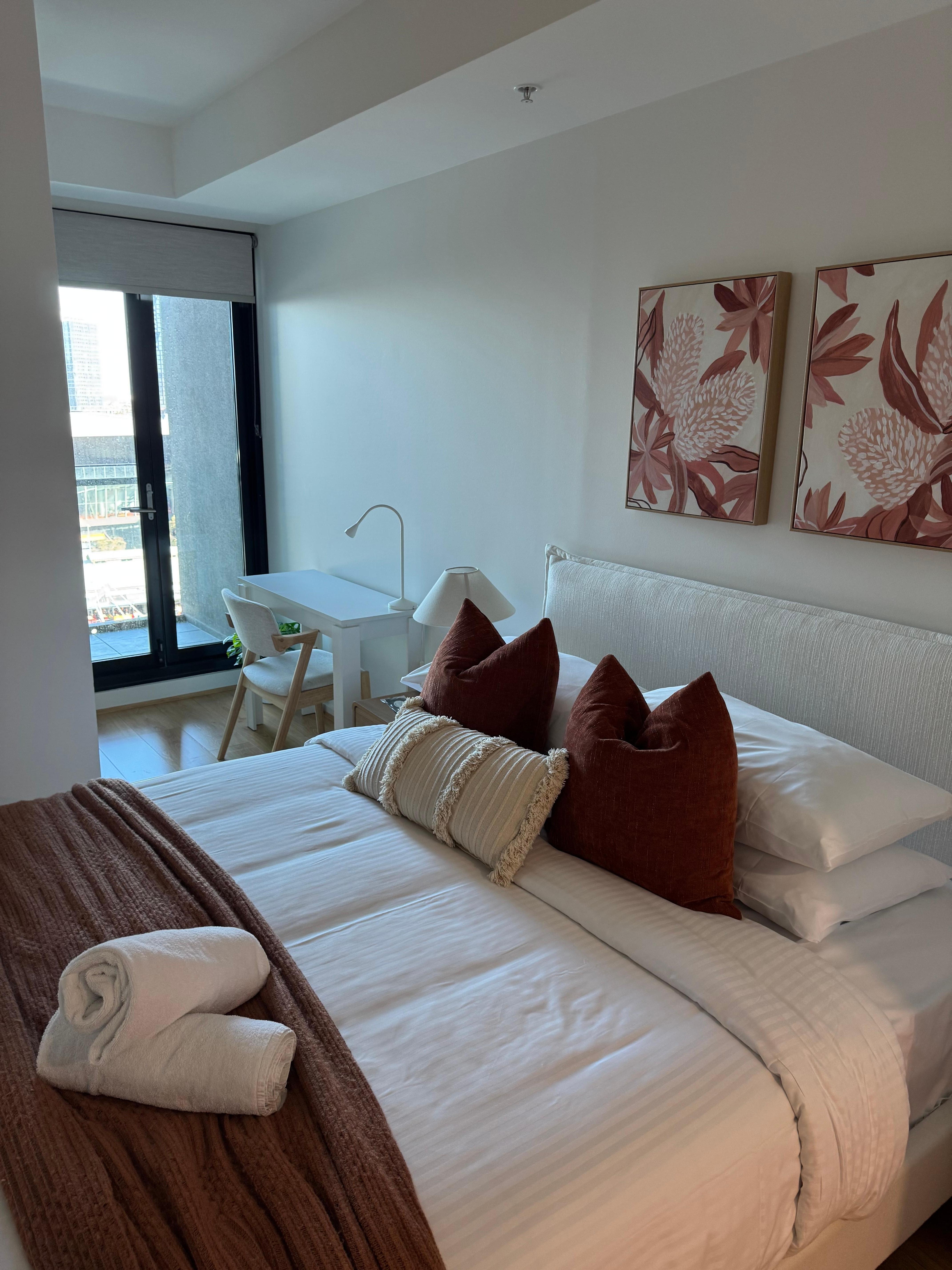 Main bedroom, had view, walk-in robe and en-suite as well as little desk.
