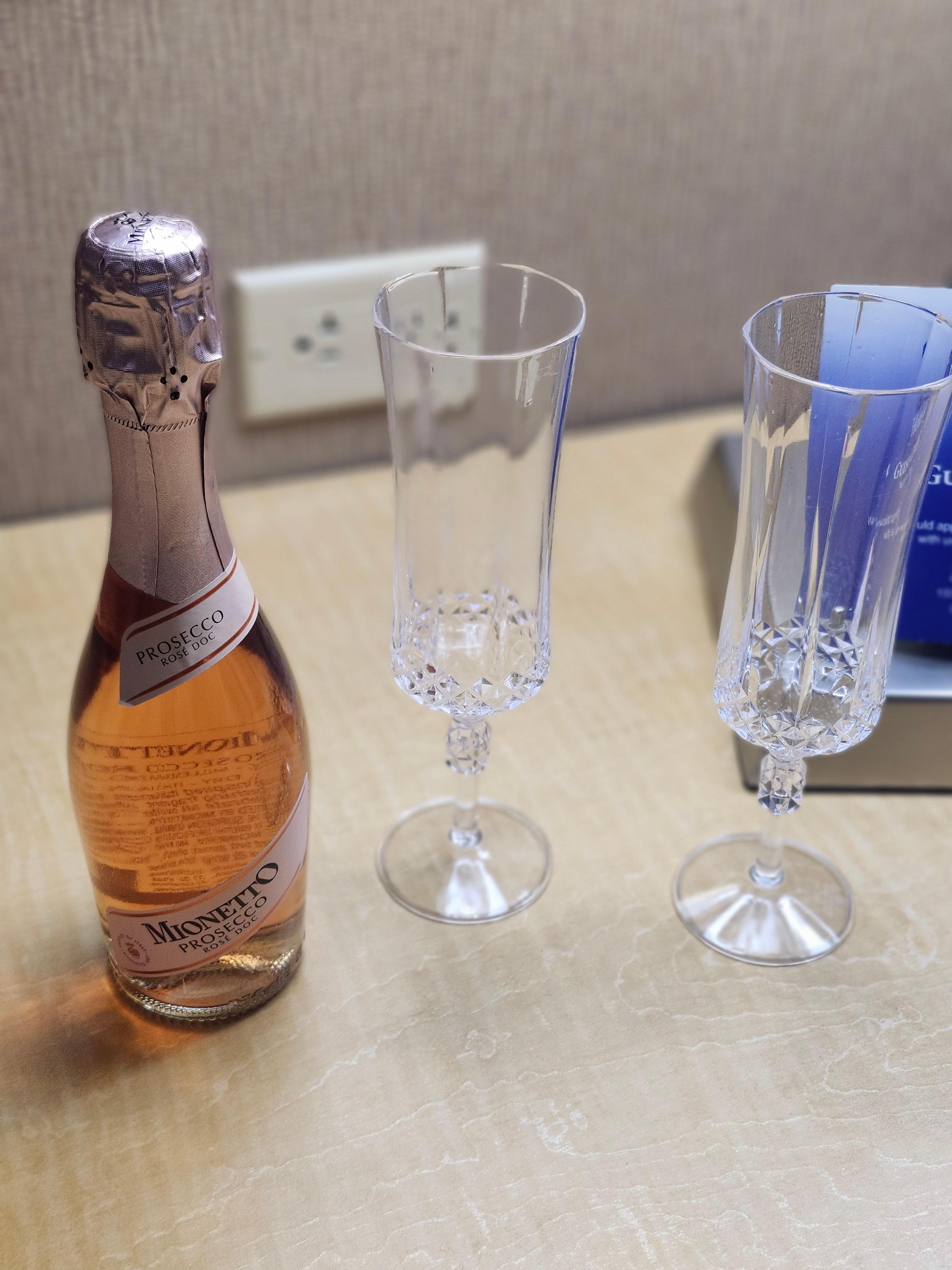 Complimentary Champayne