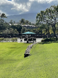 View Mauka  (Toward Mauna 'E'Eka) From The Lanai. Tennis & Pickleball Courts.
