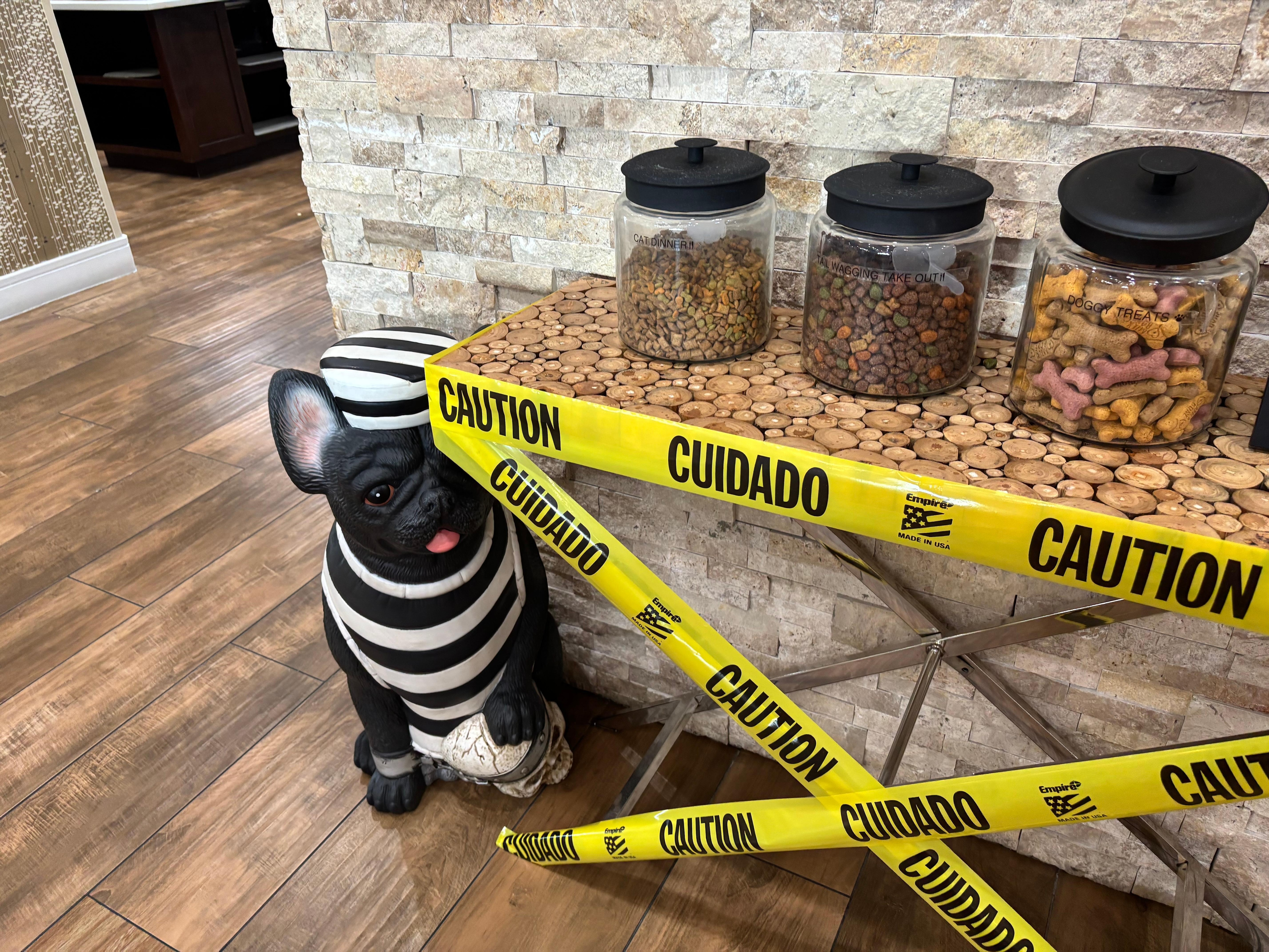 Front Desk Are coming from Elevators from the Hallways ! 