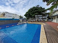 1521 Resort hotell, samme firma