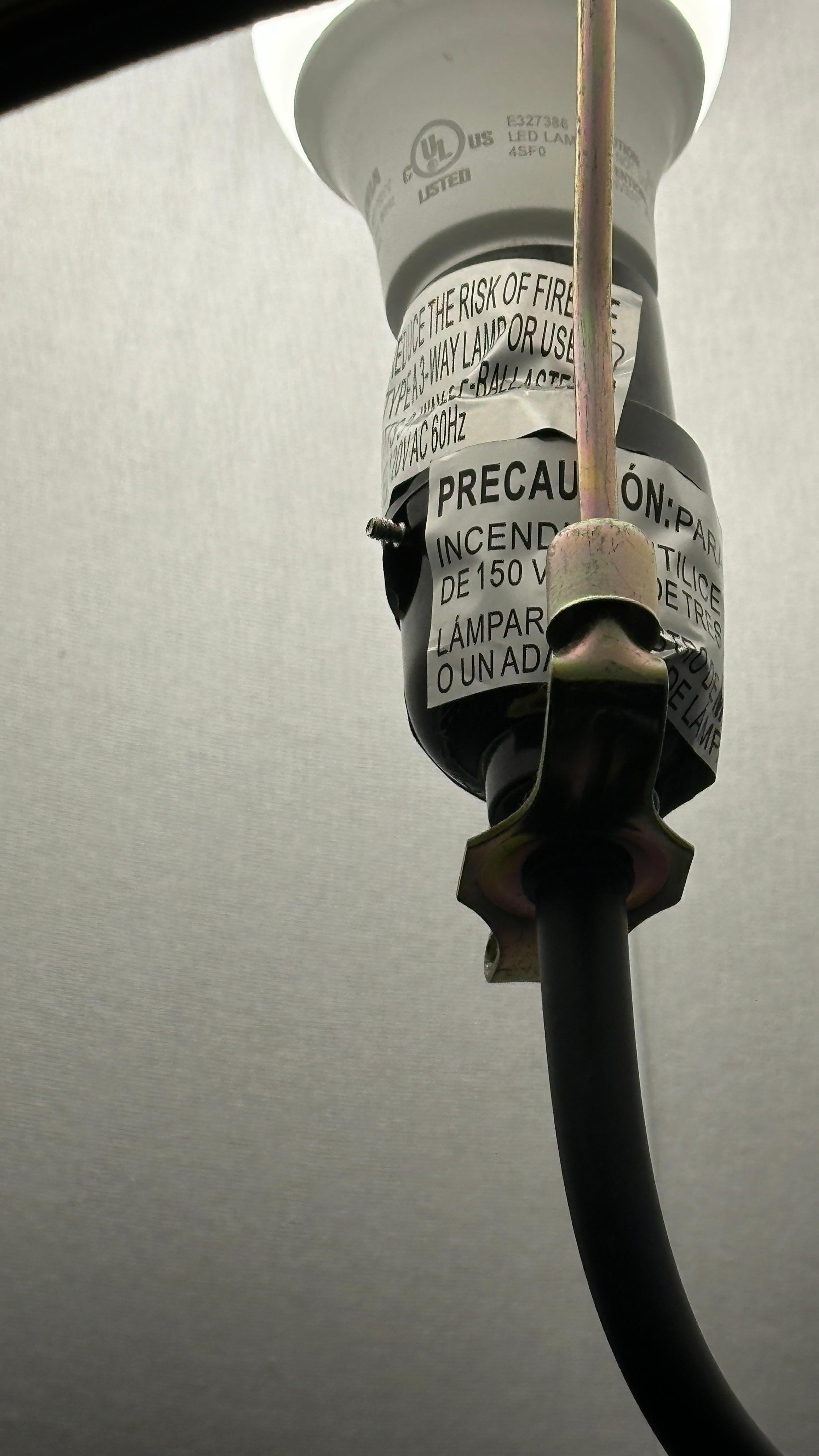 Lamp missing knob
