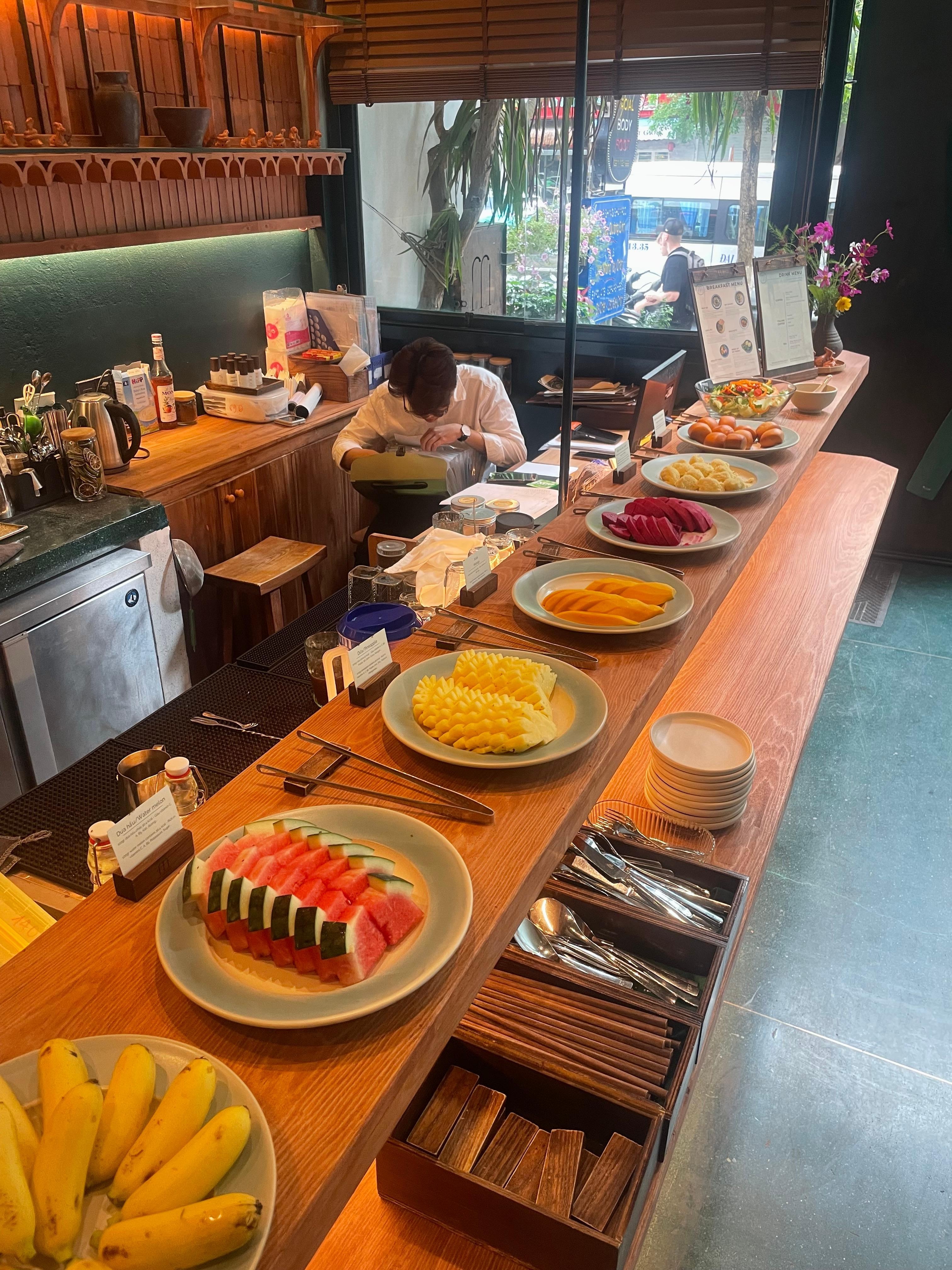Fresh fruit and rice cakes