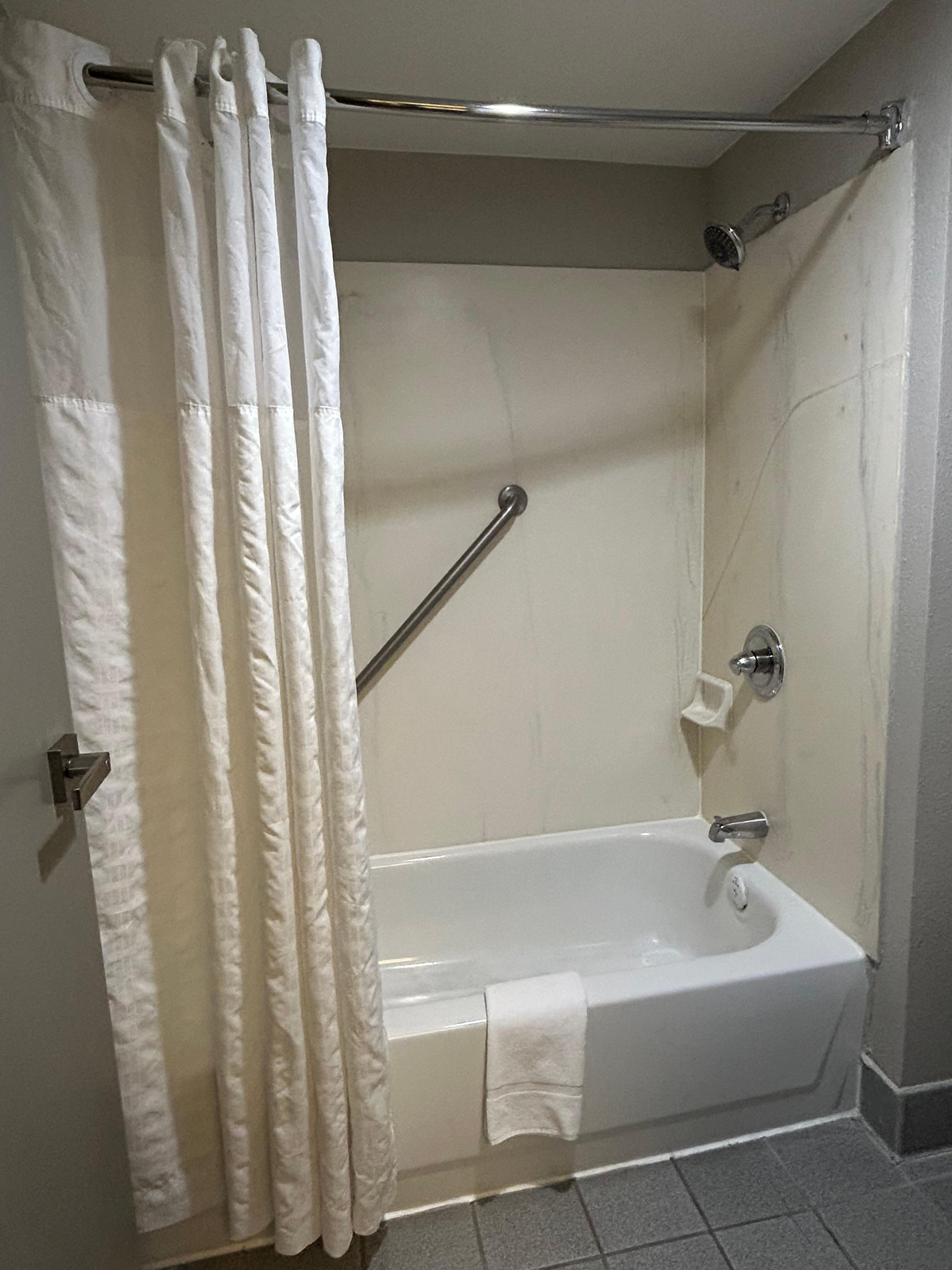 Basic bathroom 