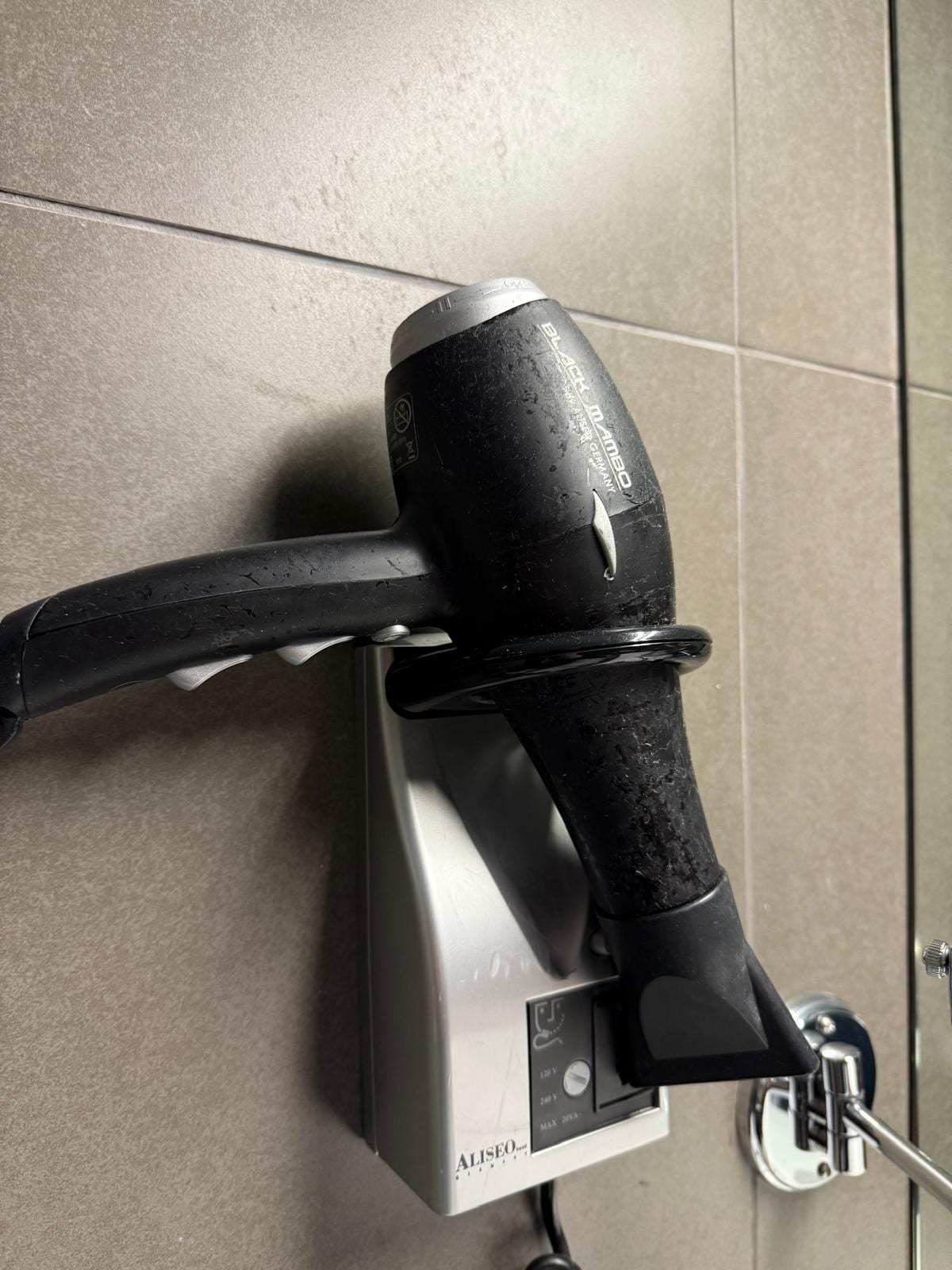 Dated and not working hairdryer 