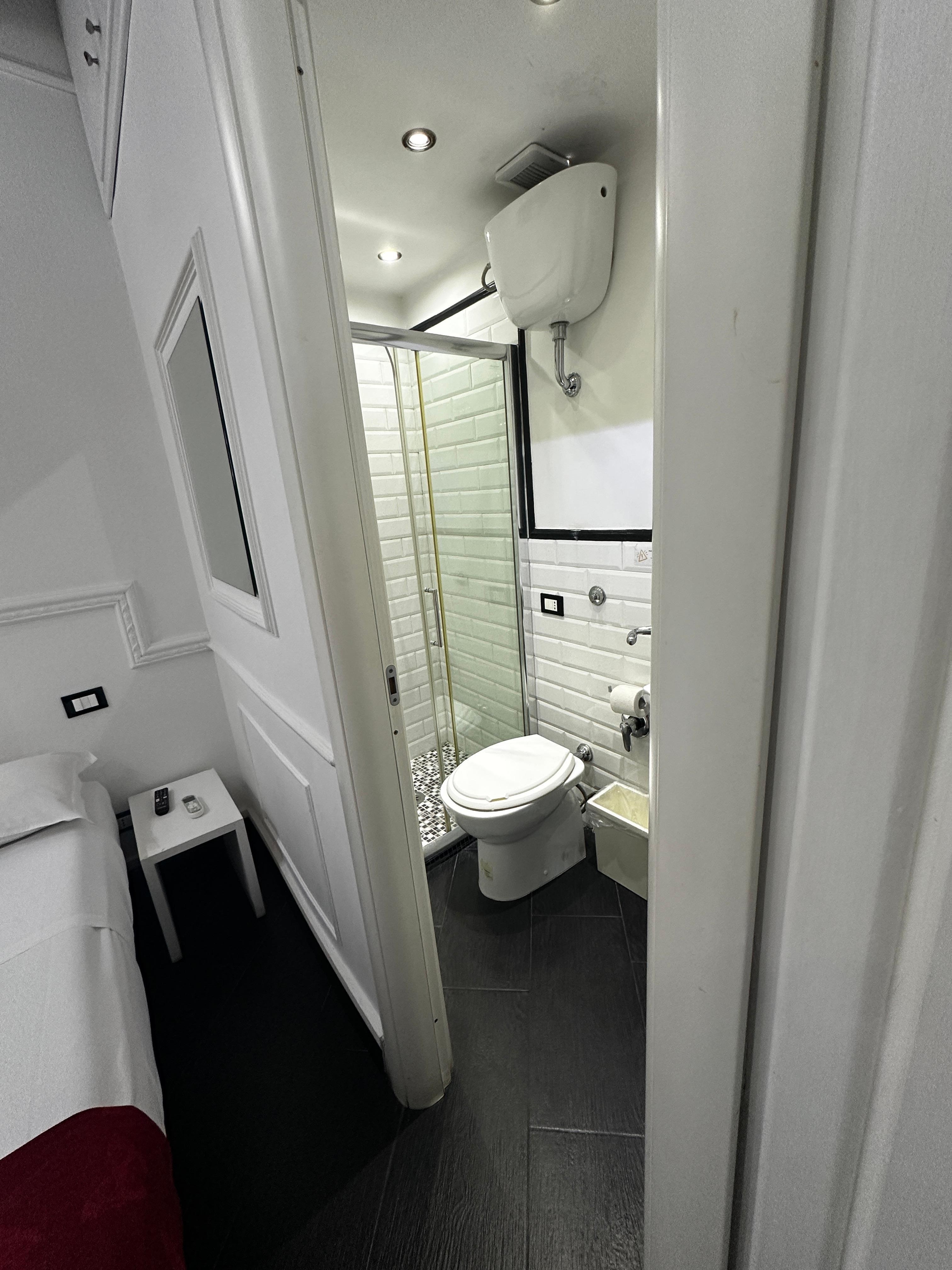Bathroom (small)