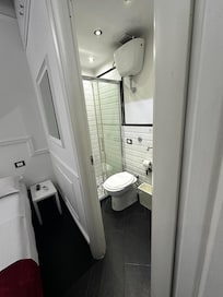 Bathroom (small)