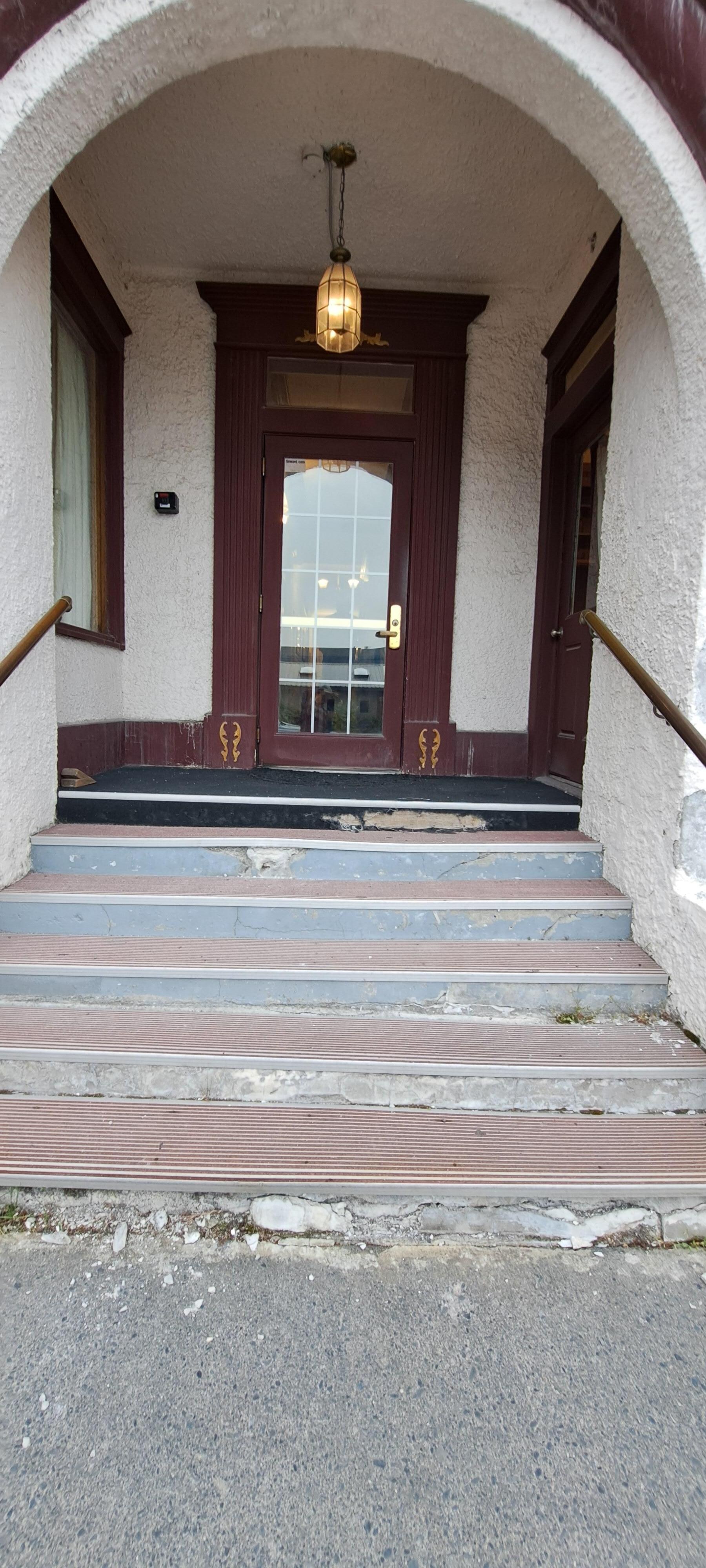 Crumbling steps