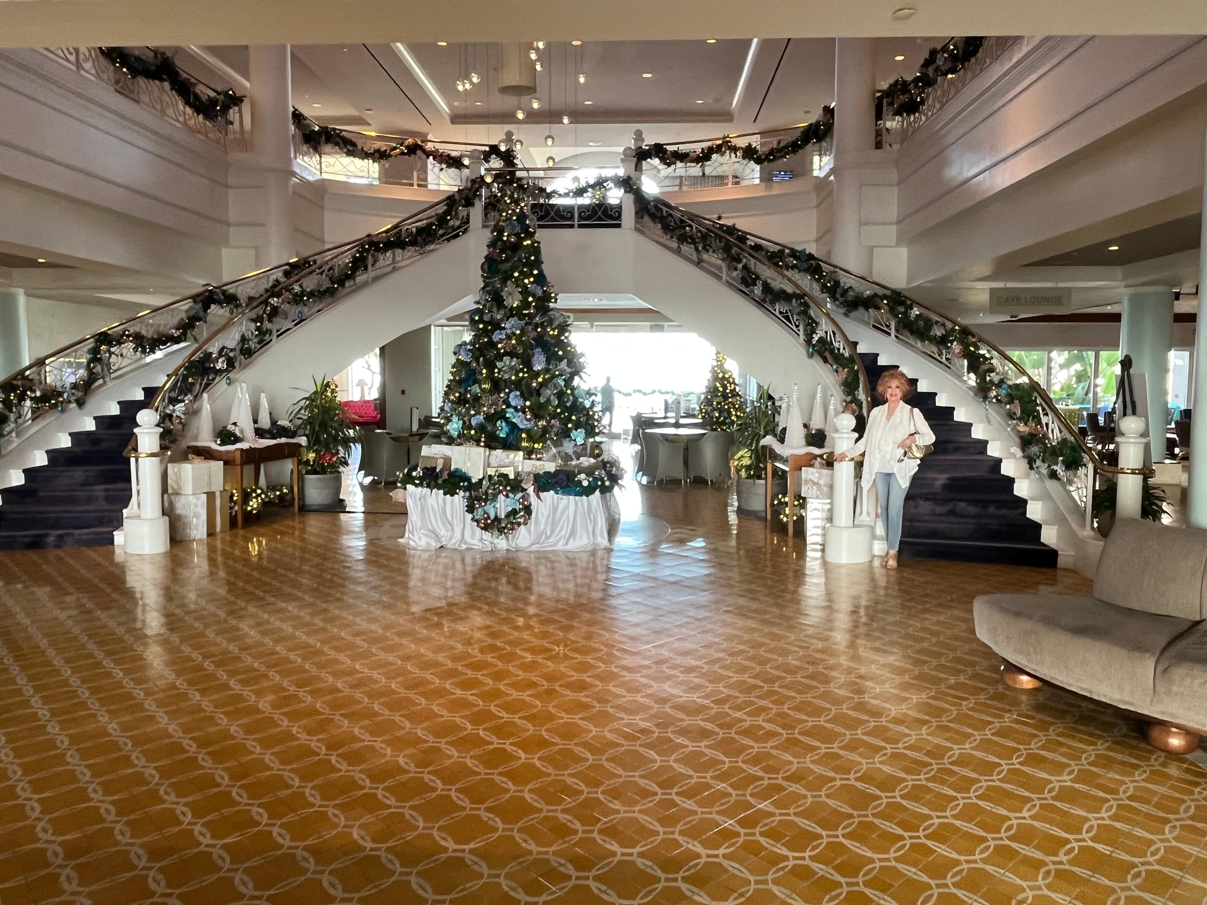 classic white shirt ladies