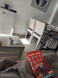 Séjour, mobilier de qualité et jolie déco moderne