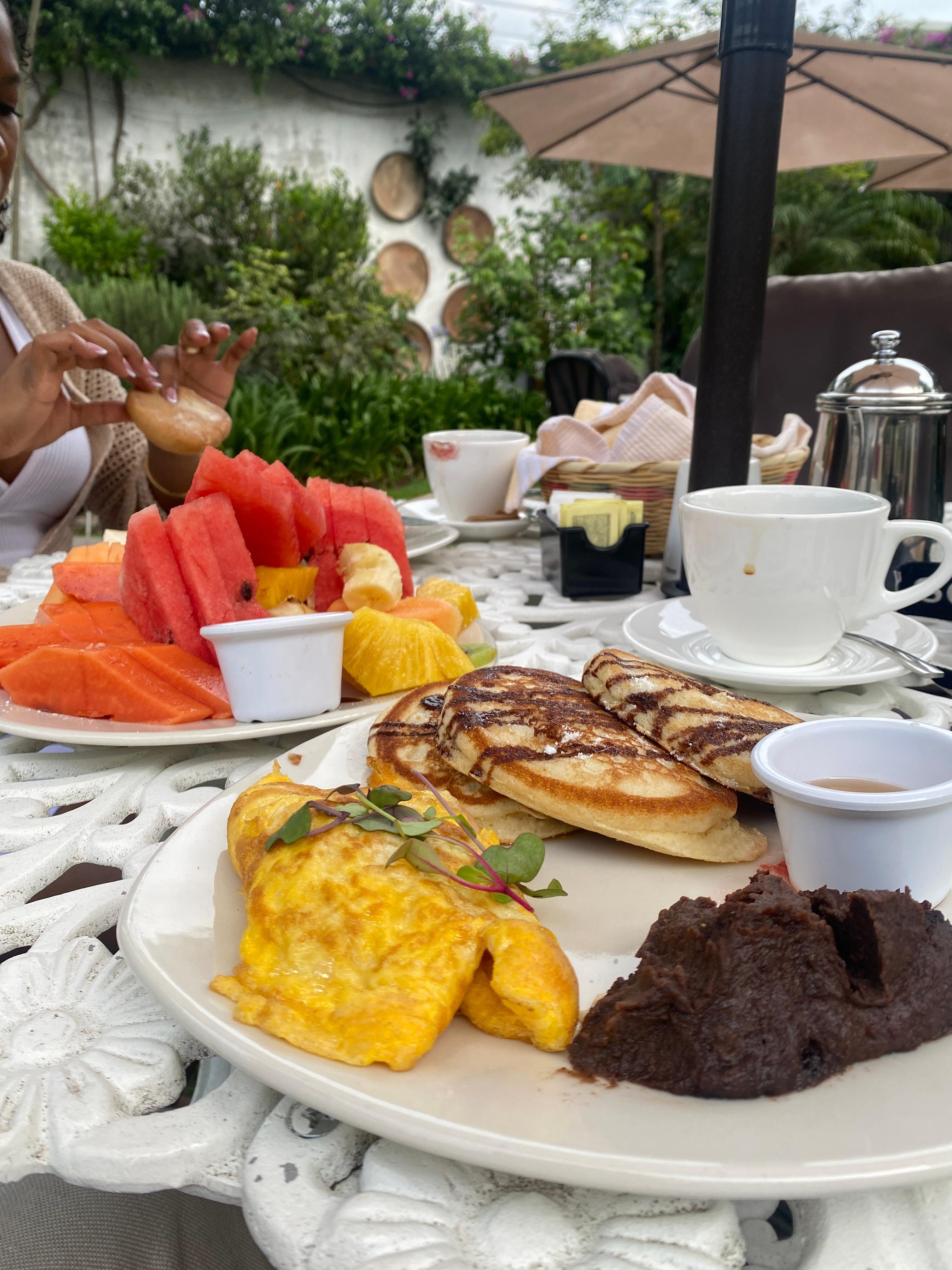 Breakfast 