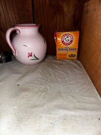 The pantry shelf after the cleaner had come.
