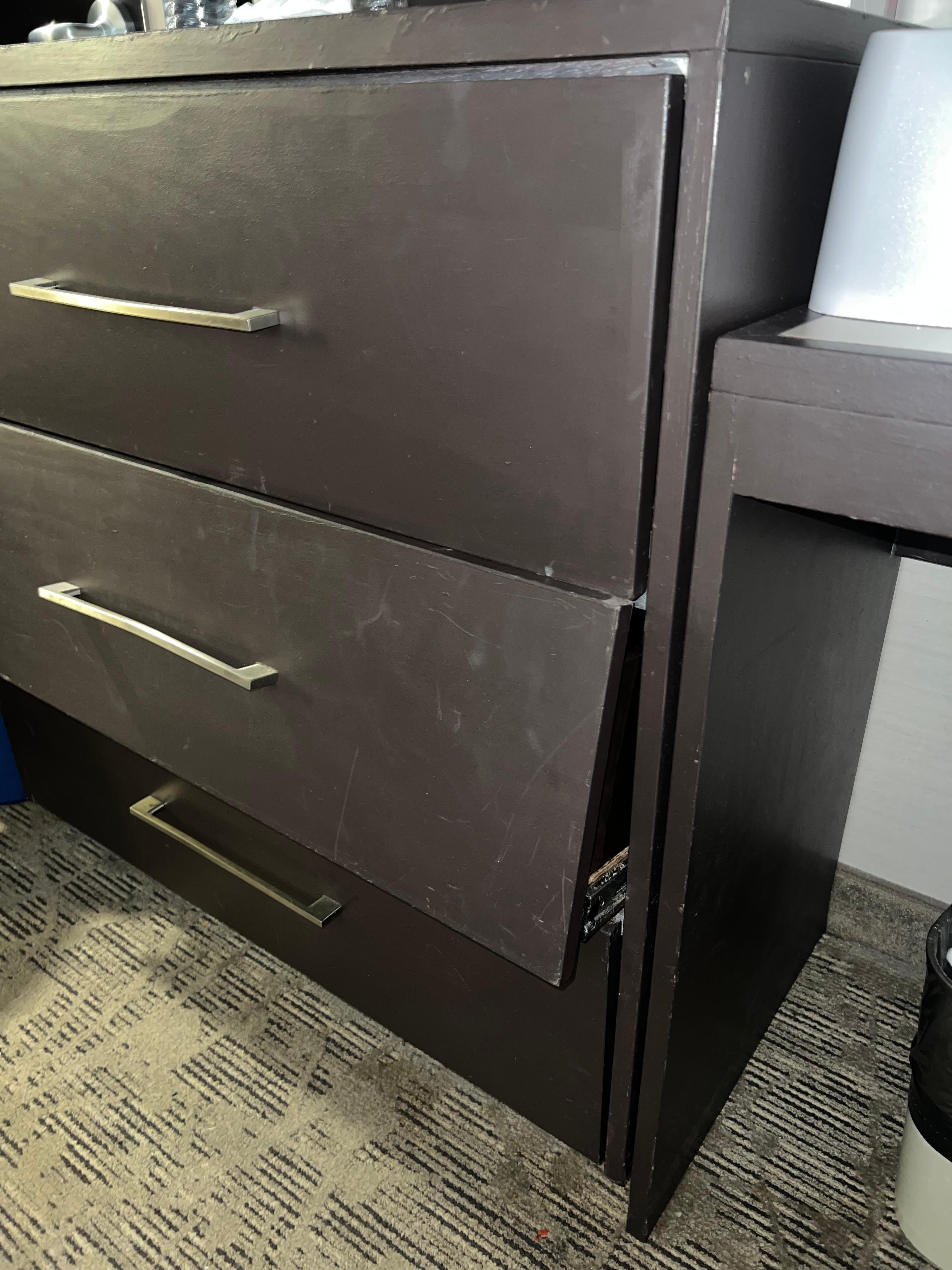 Broken / unusable dresser