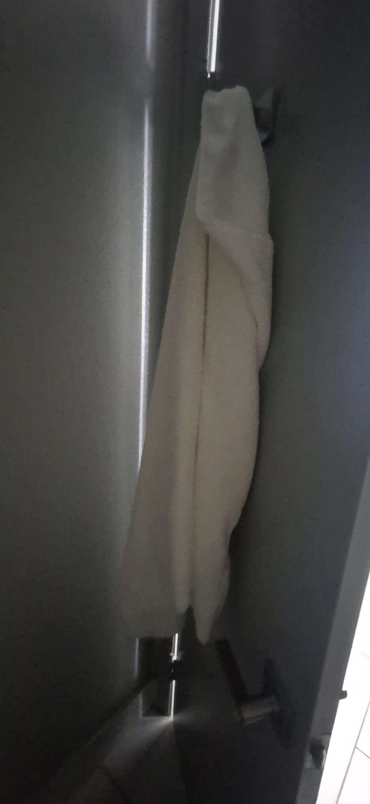 Dirty towel was there when we arrived