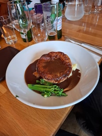 Mittagessen, hier Pie