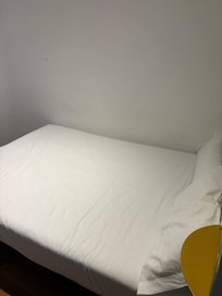 Bed only suitable for a single person