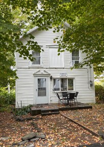 Carriage house