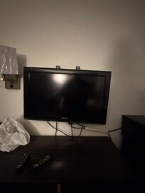 The non working tv, the remote worked!