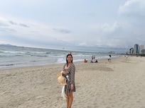 Beach: a minute walk