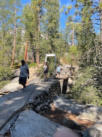 Swinging bridge