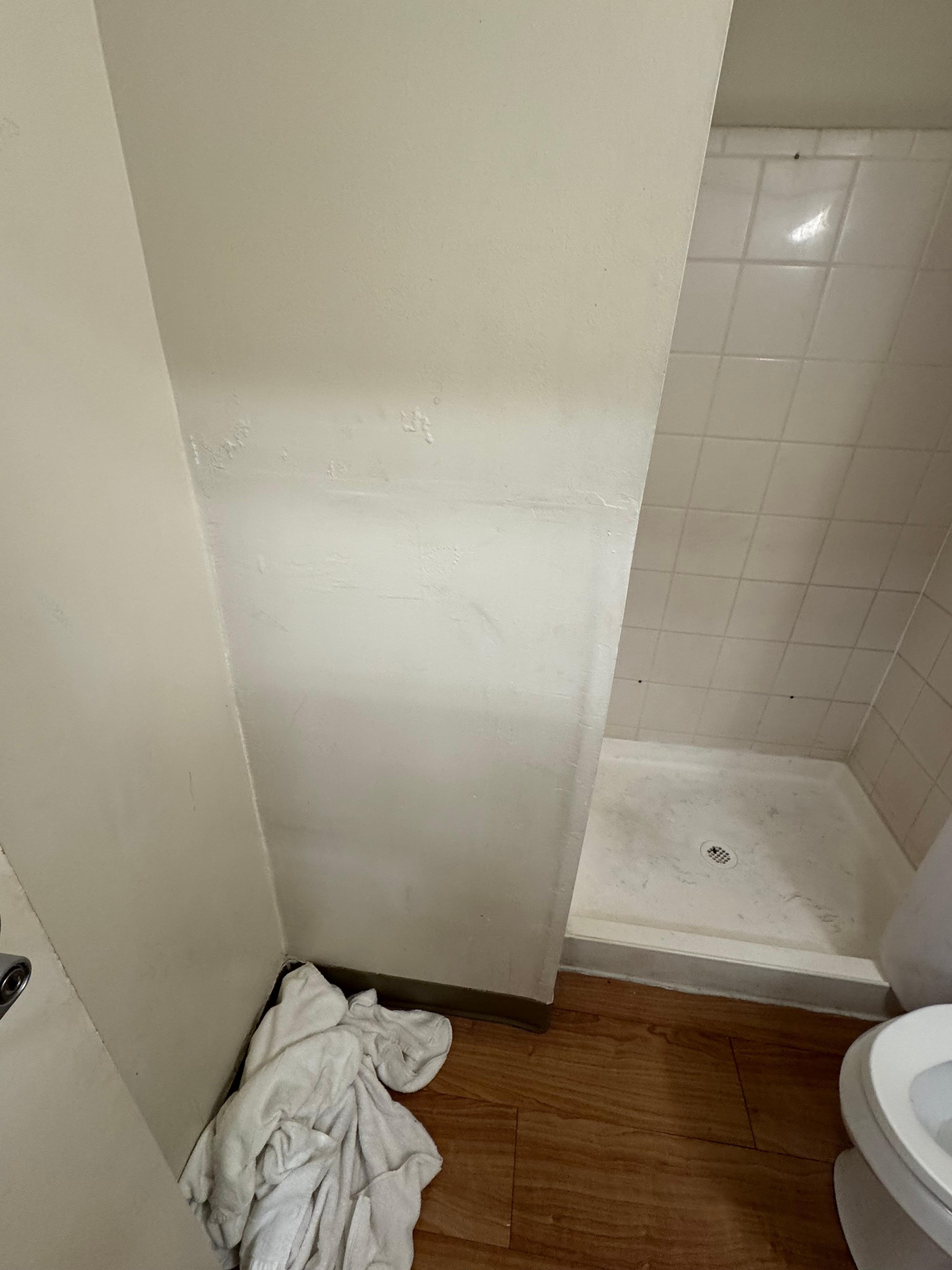 Walls here poorly repaired 