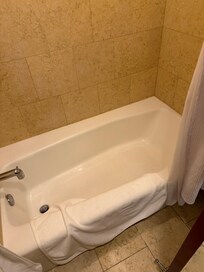 This is not a soaking tub. This is a kids tub.