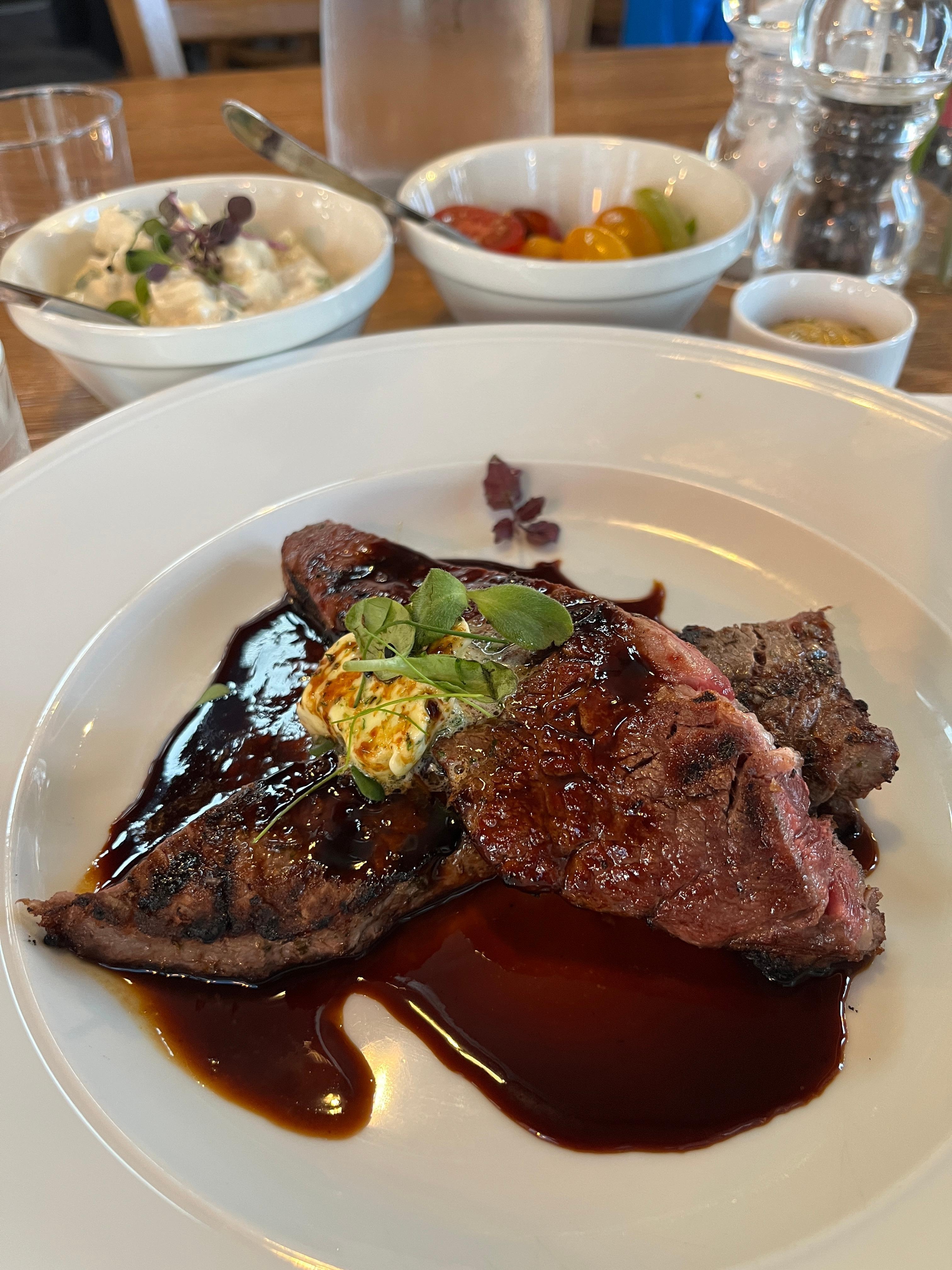 Nydelig mat fra grillen.