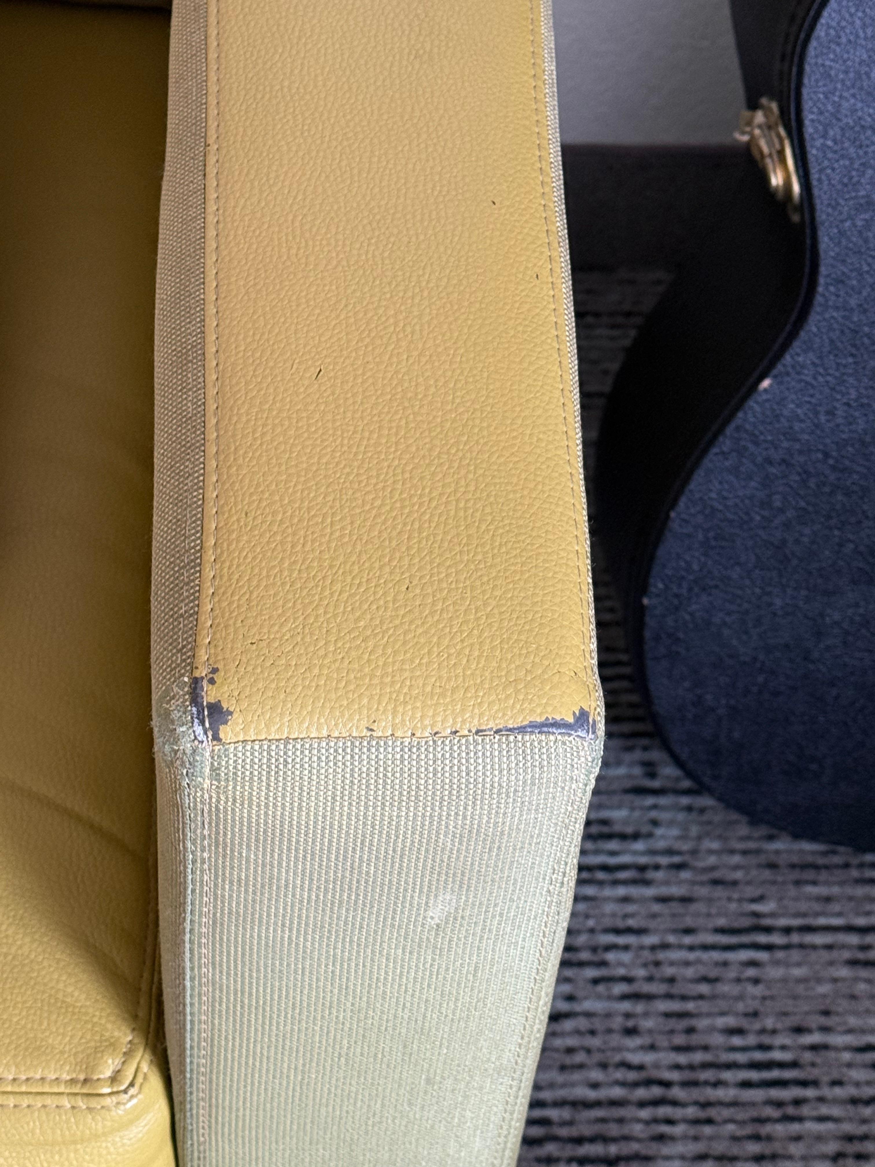 The chair was so dirty we didn’t even use it