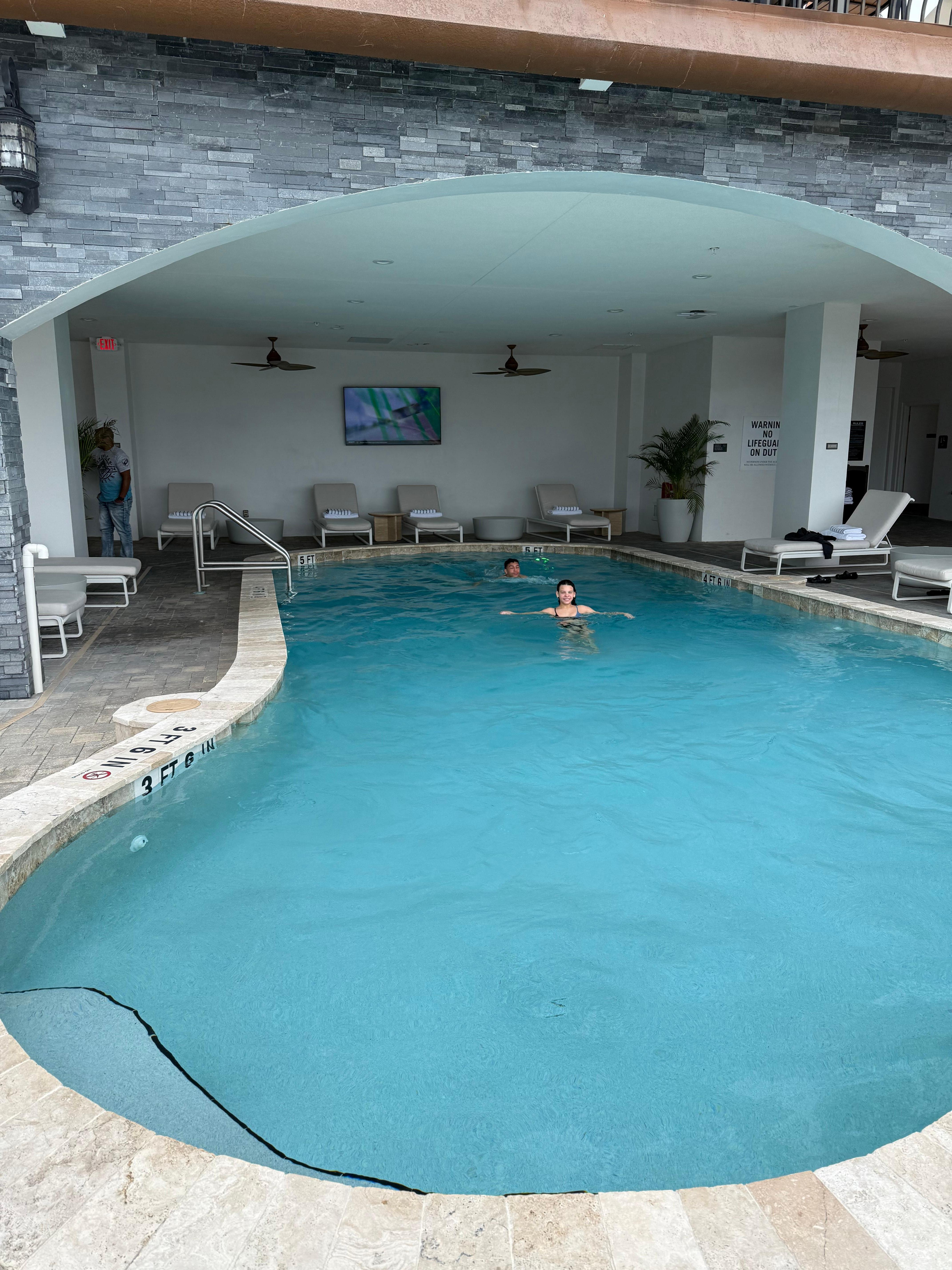 Gorgeous pool, but dangerously sharp floor/walls. 