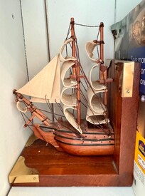 Nautical Bookends - just loved these!