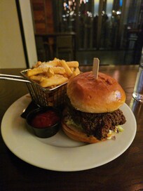 Hot Sorghum Chicken sandwich in the hotel restaurant.