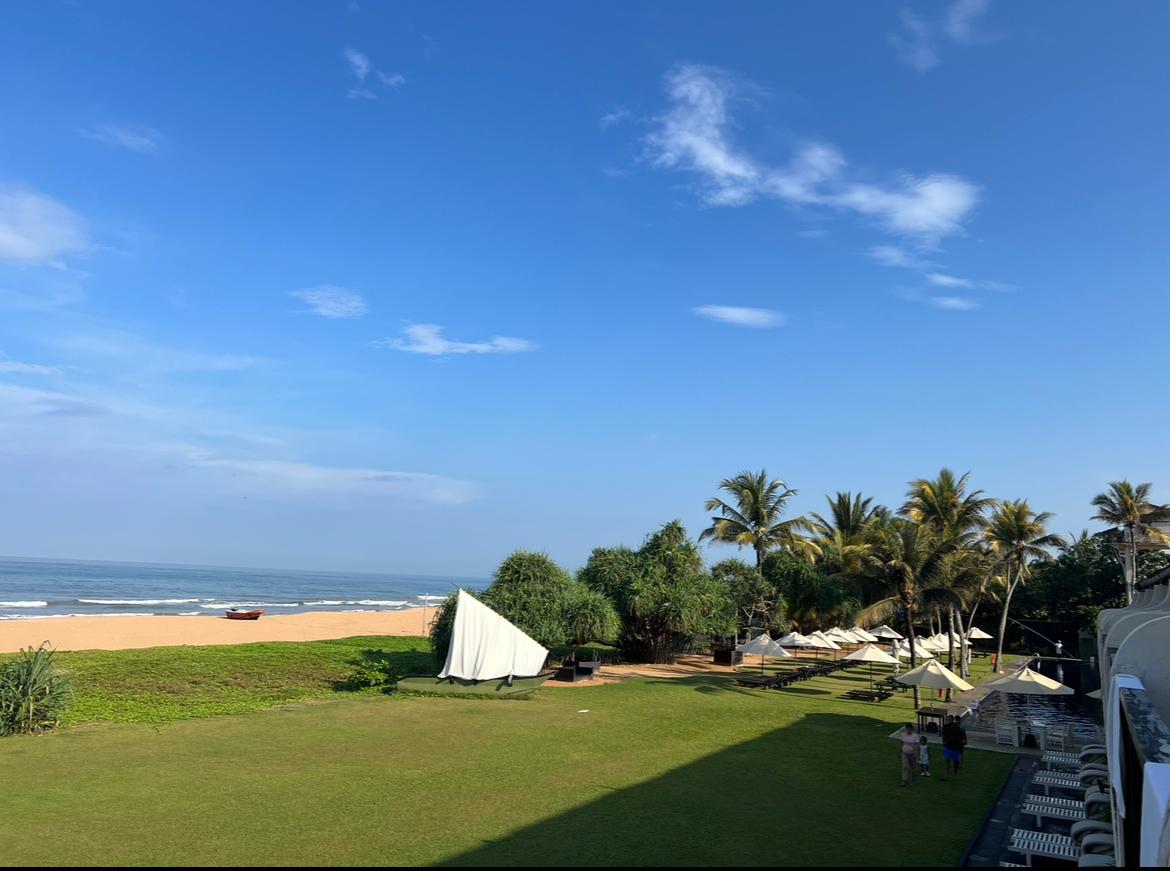 Beach side - swimming pool 