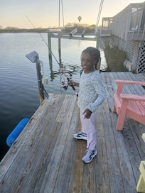 My daughter got to experience fishing and baiting her own hook..not so much lol